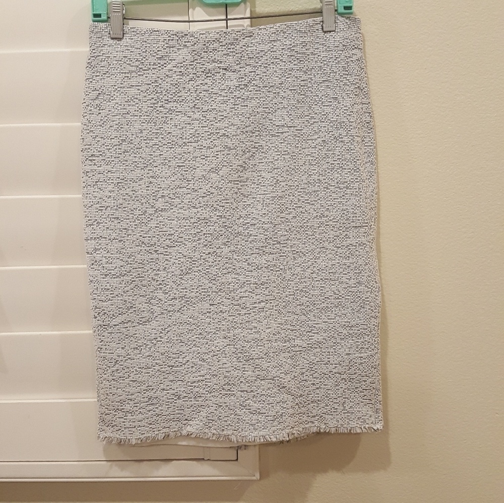 Ann Taylor Textured Pencil Skirt 8 NWOT